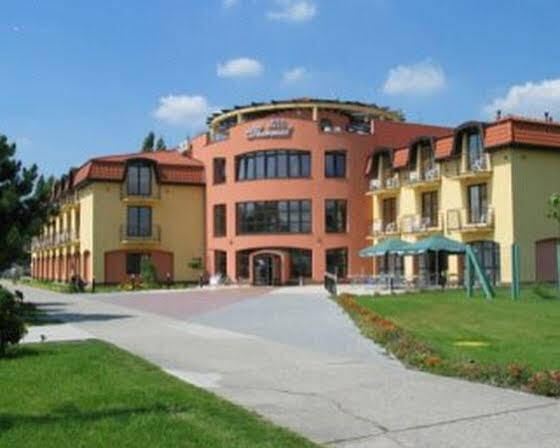 Wellness Hotel Thermal Štúrovo 외부 사진